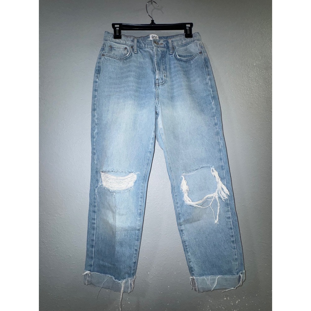 BDG Urban Outfitters Slim Straight Distressed Jeans Light Wash 28 Knee Rip Hem